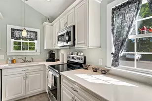 227 Main St, Salem, NH 03079 - Photo 6