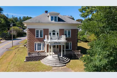 18 Mast Road, Manchester, NH 03102 - Photo 2