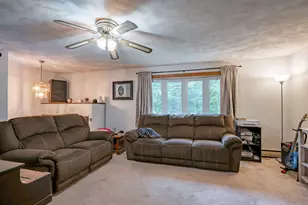 8 Holstein Ave, Londonderry, NH 03053 - Photo 16