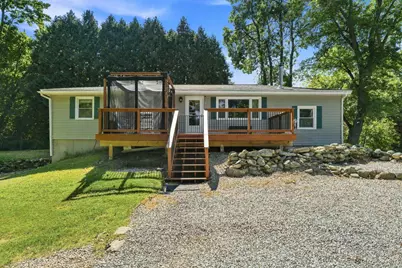 35 Pelham Road, Hudson, NH 03051 - Photo 2