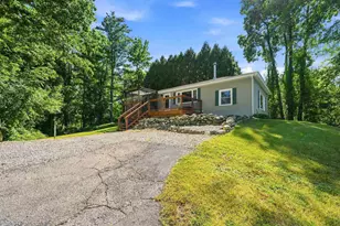 35 Pelham Rd, Hudson, NH 03051 - Photo 1