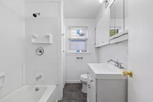 22 Taylor St, Manchester, NH 03103 - Photo 32