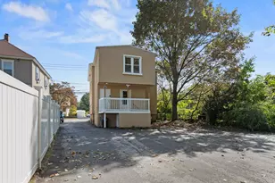 22 Taylor St, Manchester, NH 03103 - Photo 36