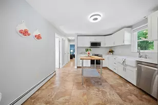 5 Arrowhead Rd, Derry, NH 03038 - Photo 8