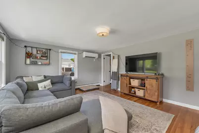 7 Pleasant Street, Merrimack, NH 03054 - Photo 16