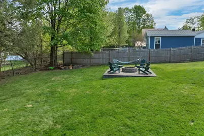 7 Pleasant Street, Merrimack, NH 03054 - Photo 6