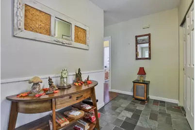 8 Aberdeen Drive, Stratham, NH 03885 - Photo 4