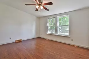 8 Aberdeen Dr, Stratham, NH 03885 - Photo 22