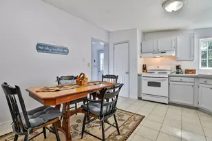 8 Aberdeen Dr, Stratham, NH 03885 - Photo 8