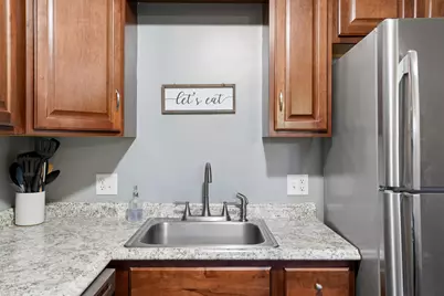 108 Elmwood Drive, Hudson, NH 03051 - Photo 14