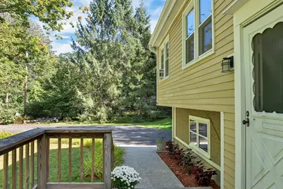 33 Gale Village Road, Newton, NH 03858 - Photo 4