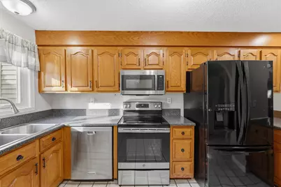 32 Shelburne Road, Merrimack, NH 03054 - Photo 6