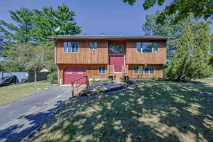 19 Brooks Rd, Seabrook, NH 03874 - Photo 1