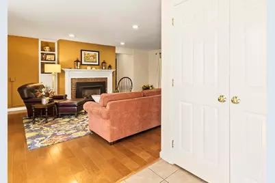 112 Hilltop Place #112, New London, NH 03257 - Photo 4