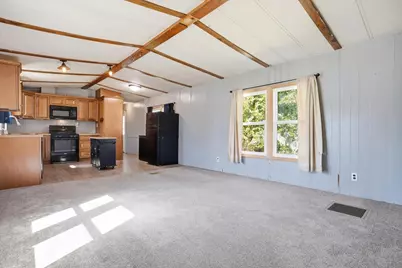 33 Longmeadow Drive, Concord, NH 03301 - Photo 4