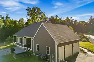 106 Wellington Ln, Loudon, NH 03307 - Photo 12