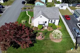 11 Victor Ave, Nashua, NH 03060 - Photo 1