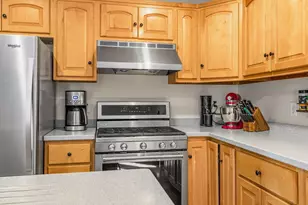 37 Washington St, Exeter, NH 03833 - Photo 14
