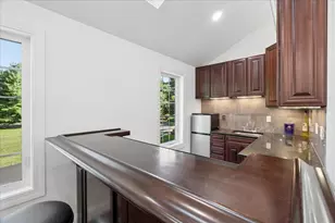 32 Thornton Ferry Rd II, Amherst, NH 03031 - Photo 16