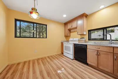 144 Coburn Woods Drive, Nashua, NH 03063 - Photo 10