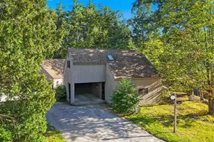 144 Coburn Woods Dr, Nashua, NH 03063 - Photo 2