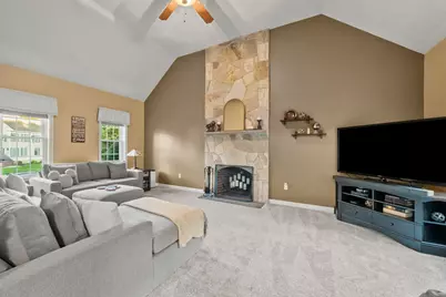 18 Quaker Lane, Seabrook, NH 03874 - Photo 2
