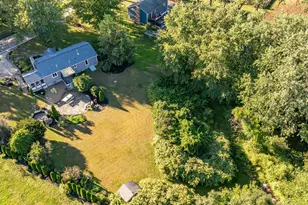 62 Clement Rd, Hudson, NH 03051 - Photo 4