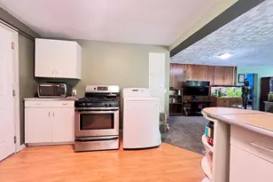 855 Bridge St, Manchester, NH 03104 - Photo 4