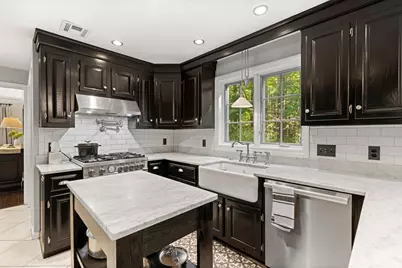 370 Fw Hartford Drive, Portsmouth, NH 03801 - Photo 8