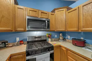 8 Riverside Dr, Fremont, NH 03044 - Photo 10