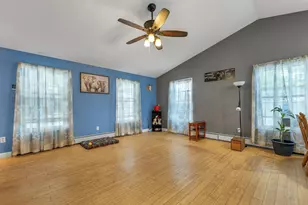 8 Riverside Dr, Fremont, NH 03044 - Photo 16