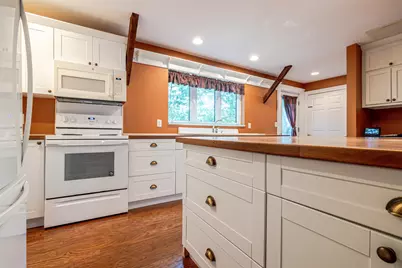 337 Main Street, Fremont, NH 03044 - Photo 14