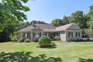 21 Barberry St, Hooksett, NH 03106 - Photo 1