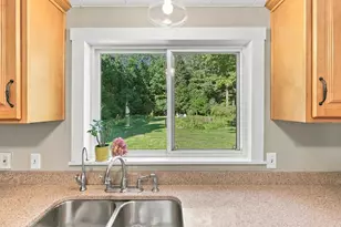 43 Birch St, Keene, NH 03431 - Photo 18