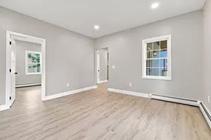 747 Beech St, Manchester, NH 03104 - Photo 12