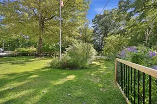 144 White Plains Rd, Webster, NH 03303 - Photo 10
