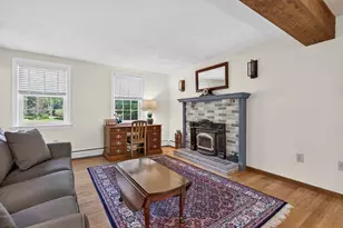 28 Longview Dr, Hampstead, NH 03841 - Photo 4