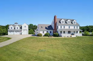 124 Bush Hill Rd, Hudson, NH 03051 - Photo 1