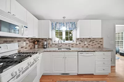 1 Fernwood Drive #1, Litchfield, NH 03052 - Photo 10