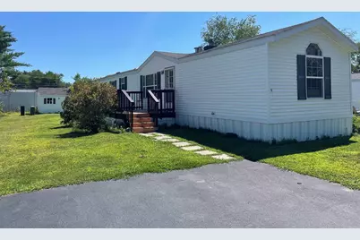11 Colonial Village, Somersworth, NH 03878 - Photo 2