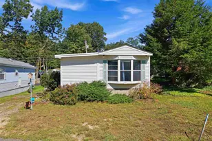 14 Averill Cir, Danville, NH 03819 - Photo 2