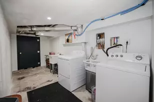 424 Gold St, Manchester, NH 03103 - Photo 52
