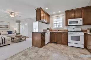 22 Bell Dr, Salem, NH 03079 - Photo 16