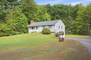 62 Royal Range Rd, Sandown, NH 03873 - Photo 1