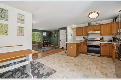 183 Maple Avenue, Claremont, NH 03743 - Photo 8