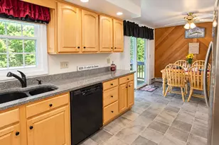 12 Roundtree Dr, Merrimack, NH 03054 - Photo 8