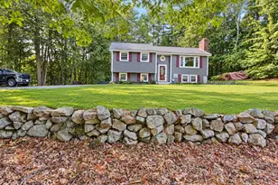 12 Roundtree Dr, Merrimack, NH 03054 - Photo 1