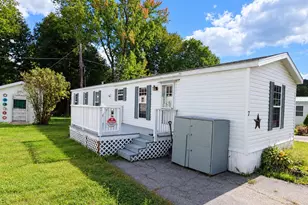 7 Dublin St, Gorham, NH 03581 - Photo 1