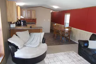 7 Dublin St, Gorham, NH 03581 - Photo 2