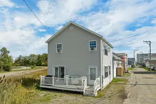5 Chase St, Hampton, NH 03842 - Photo 1
